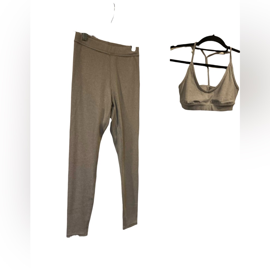 Nwt Alo Yoga Ribbed Blissful Bra And Pants Set Athletic Heather Grey Size Xs